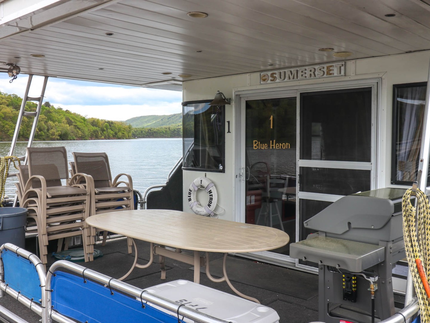 a boat sitting on top of a building
